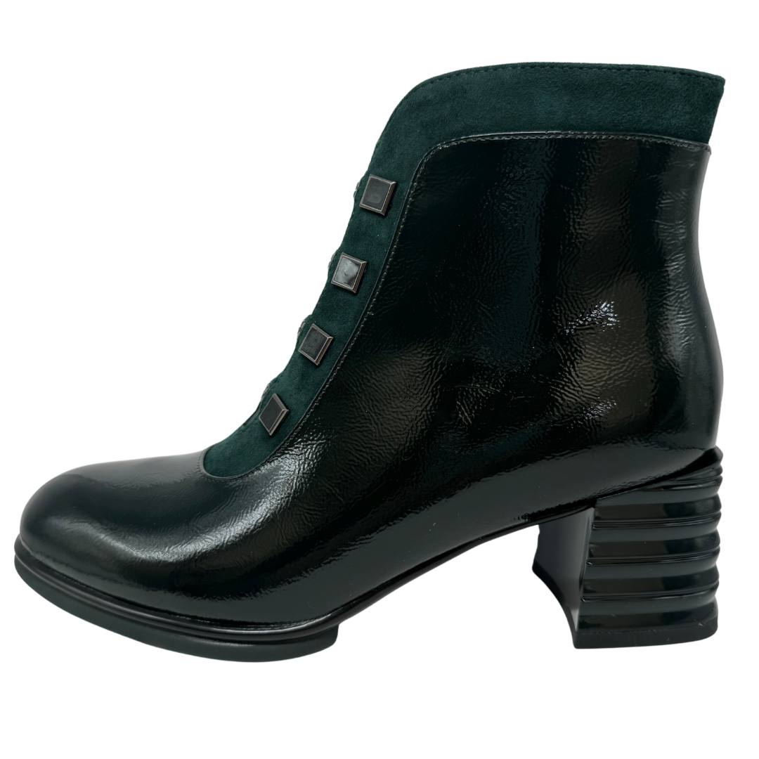 Loretta Vitale Black Patent and Green Heeled Boots