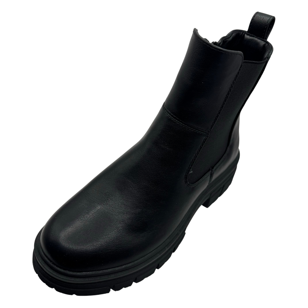 Refresh Black Chelsea Boots