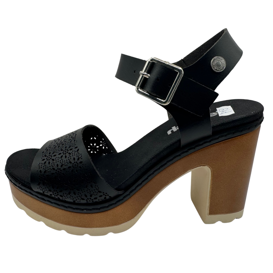 Refresh Black Heeled Sandals