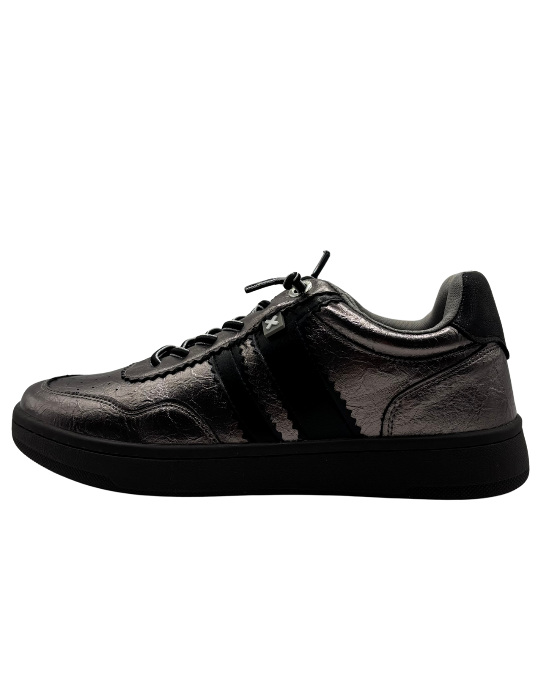 XTI Pewter and Black Trainer with Elasticated Laces