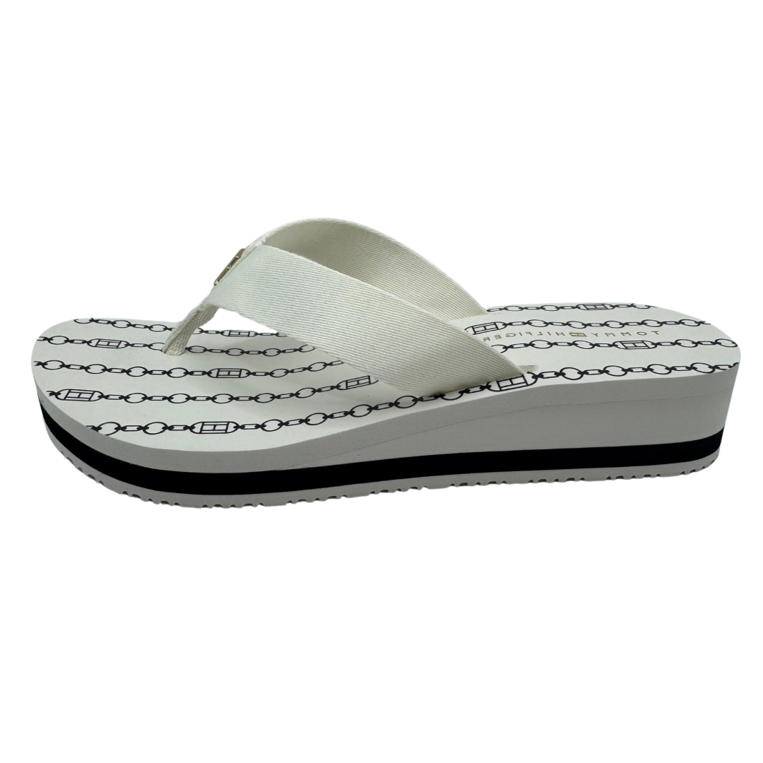 Tommy Hilfiger Ivory Flip Flops with Navy Link Design