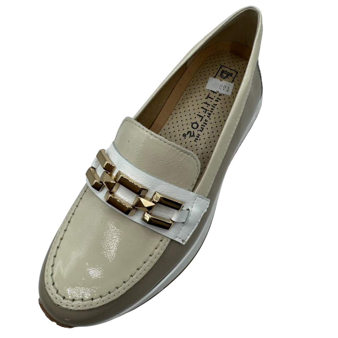 Pitillos Leather Patent Beige and Cream Loafer