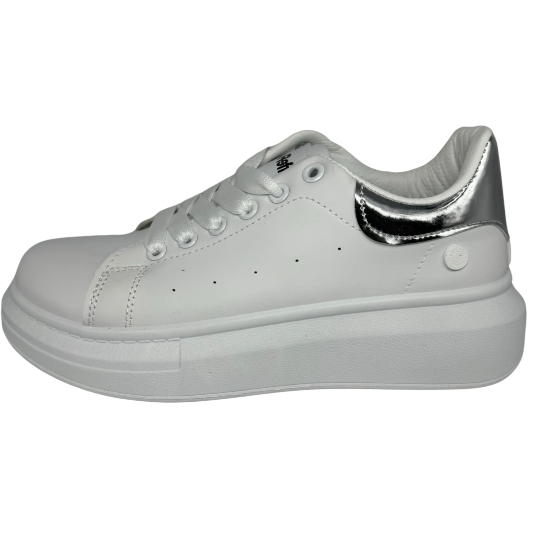 Refresh White Trainers with Silver Detail