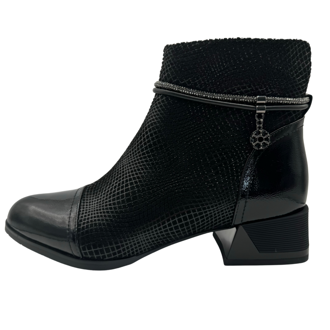 Loretta Vitale Black Small Heel Boots