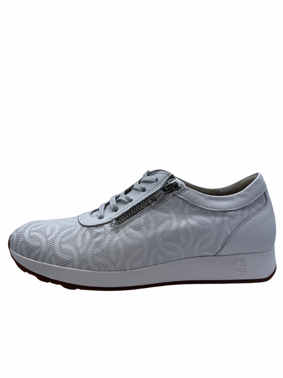 Pitillos White Leather Trainer With Perforated Details