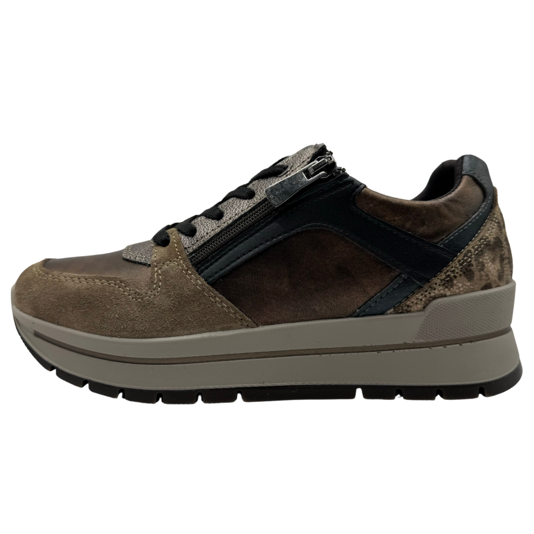 Igi &amp; Co Taupe &amp; Bronze Trainers