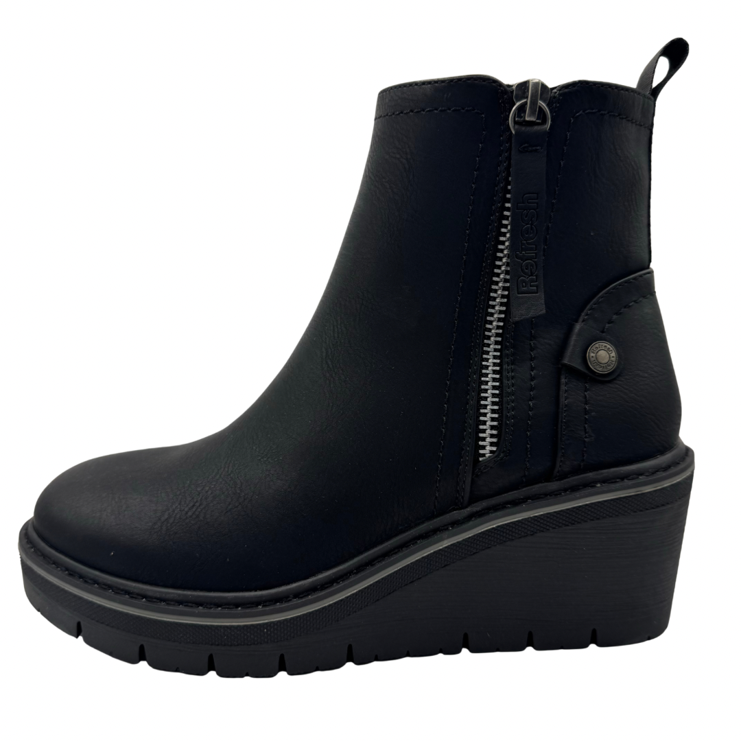 Refresh Black Wedge Boots